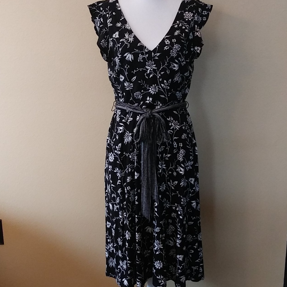 LOFT Rainforest Cutout Button Back Midi Dress, Floral Black and White. - Picture 3 of 15